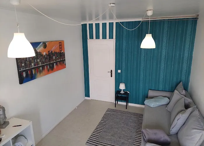 Comfort In The Downtown *