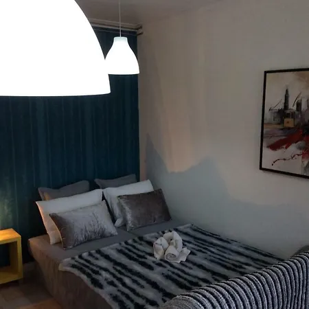 아파트 Comfort In The Downtown
