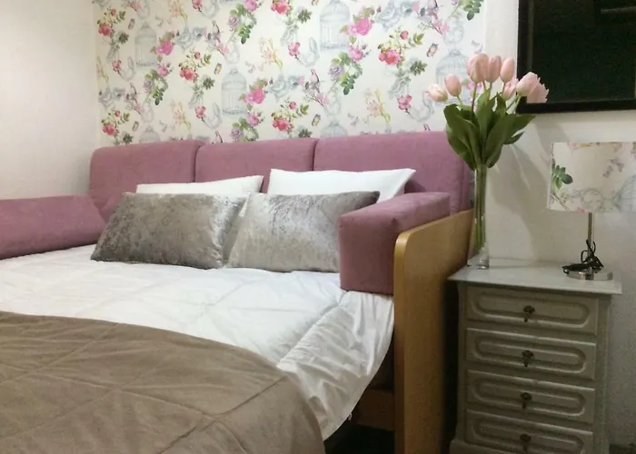 Comfort In The Downtown Daire