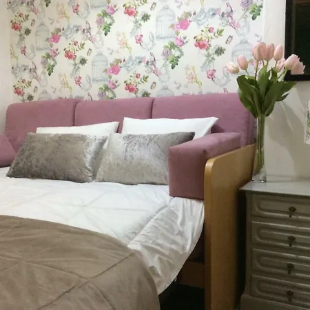 Comfort In The Downtown Daire